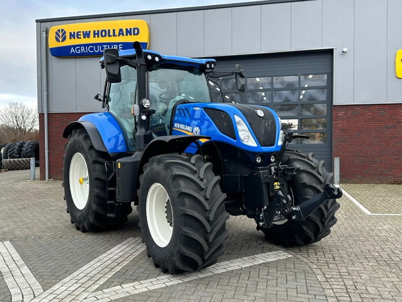 New Holland T7.245 Autocommand - Farm tractor: picture 2 New Holland T7.245 Autocommand - Farm tractor: picture 2