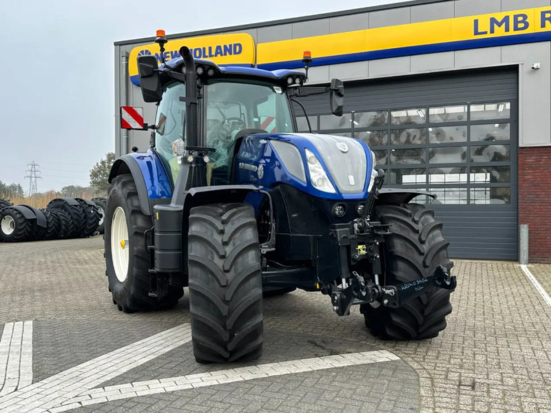 New Holland T7.270 AC Next Gen - Farm tractor: picture 2 New Holland T7.270 AC Next Gen - Farm tractor: picture 2