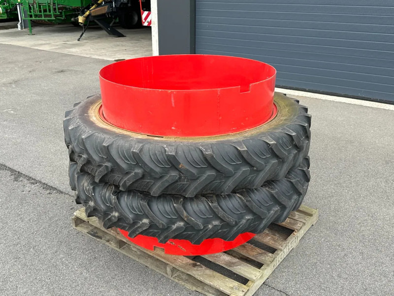 Taurus dubbellucht wielen - Wheels and tires for Agricultural machinery: picture 2 Taurus dubbellucht wielen - Wheels and tires for Agricultural machinery: picture 2