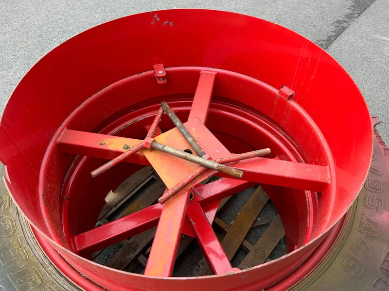 Taurus dubbellucht wielen - Wheels and tires for Agricultural machinery: picture 5 Taurus dubbellucht wielen - Wheels and tires for Agricultural machinery: picture 5