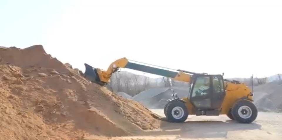 New Backhoe loader MAXUS Новий екскаватор-навантажувач MAXUS YC4A105Z-T20 YC4A105Z-T20 - Telescopic handler: picture 1 New Backhoe loader MAXUS Новий екскаватор-навантажувач MAXUS YC4A105Z-T20 YC4A105Z-T20 - Telescopic handler: picture 1
