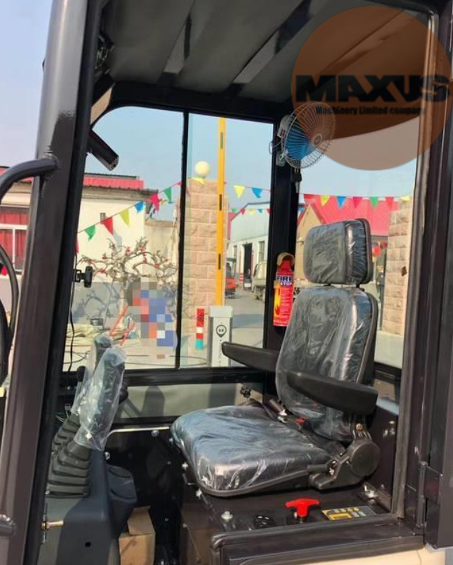 Mini excavator New Mini excavator MAXUS 1700kg euro5 1700kg Euro 5: picture 6