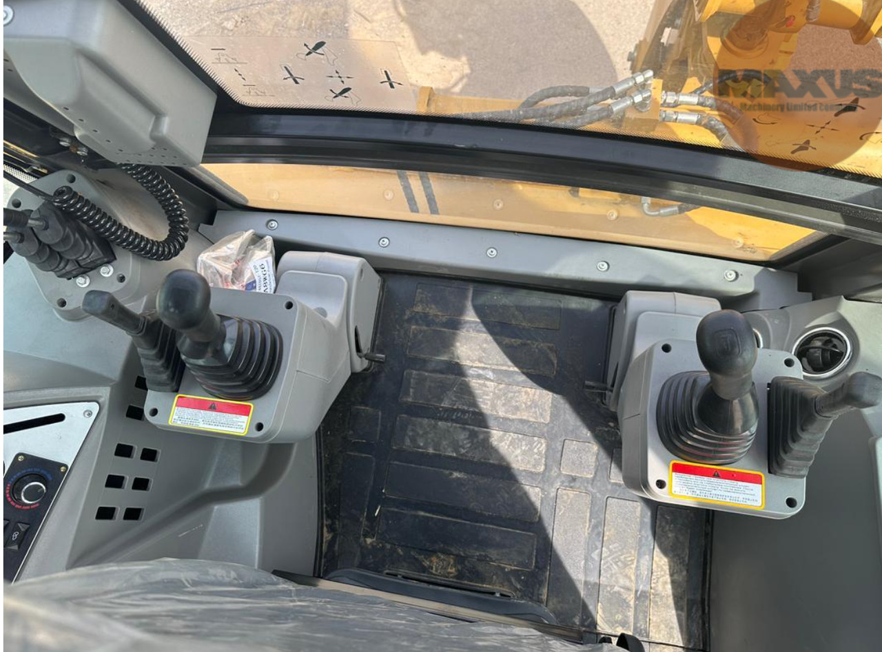 New Backhoe loader maxus Maxus Baggerlader 4cx: picture 7