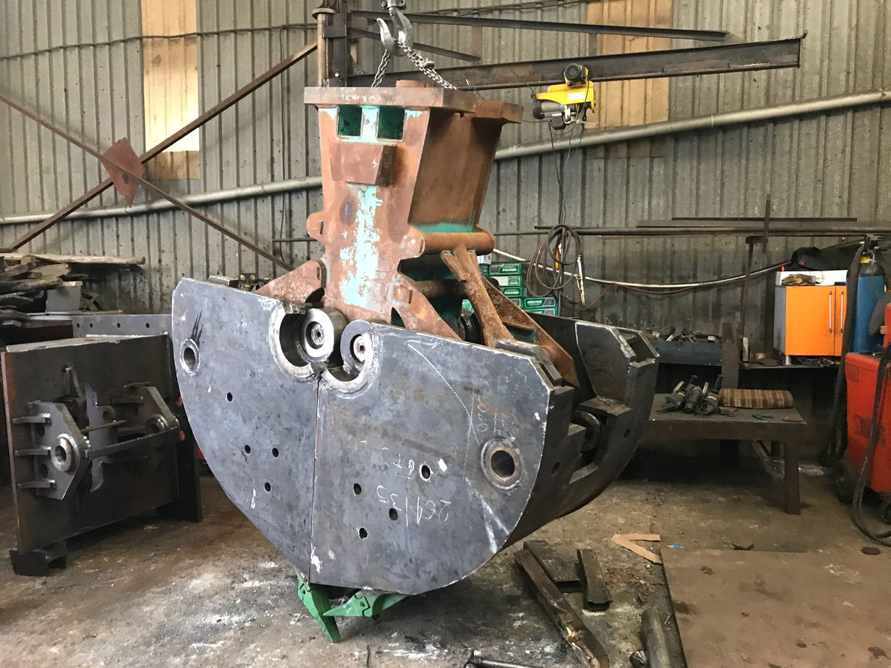 Sennebogen - Clamshell bucket for Construction machinery: picture 4 Sennebogen - Clamshell bucket for Construction machinery: picture 4