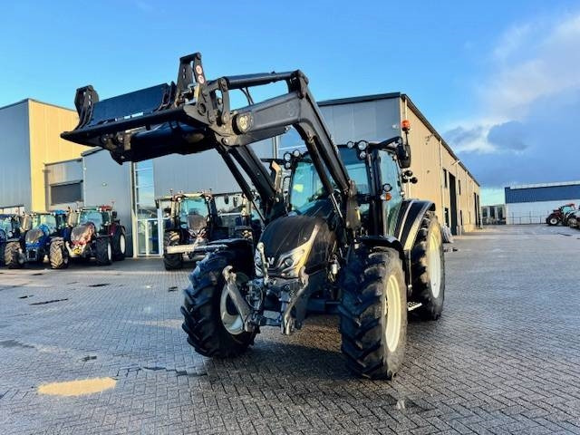 Valtra G115 hitech, 1625 uur, G4 voorlader! - Farm tractor: picture 3 Valtra G115 hitech, 1625 uur, G4 voorlader! - Farm tractor: picture 3