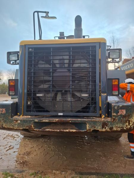 Komatsu WA500-6 - Wheel loader: picture 3 Komatsu WA500-6 - Wheel loader: picture 3