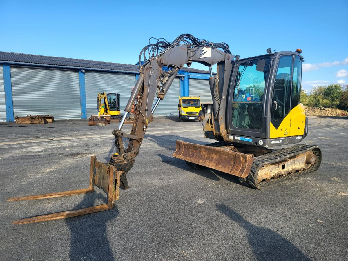 Mecalac 6 MCR - Mini excavator: picture 1 Mecalac 6 MCR - Mini excavator: picture 1
