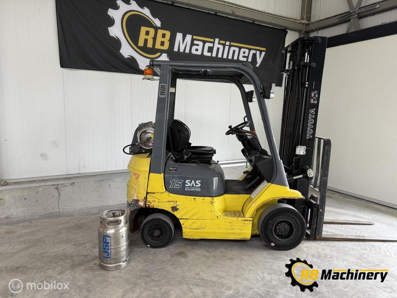 Toyota 42-7FGF15 - Forklift: picture 2 Toyota 42-7FGF15 - Forklift: picture 2