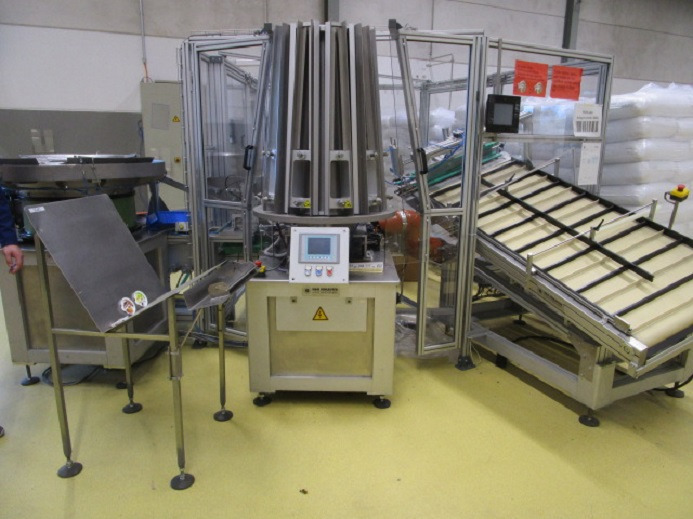 DECKEL ETIKETTIER ANLAGE SCHLEUTER GU 2 DU (RUNDLÄUFER) MIT LÖFFELEINLEGESTATION RNA SRC-N-630-1R - Packaging machinery: picture 2 DECKEL ETIKETTIER ANLAGE SCHLEUTER GU 2 DU (RUNDLÄUFER) MIT LÖFFELEINLEGESTATION RNA SRC-N-630-1R - Packaging machinery: picture 2