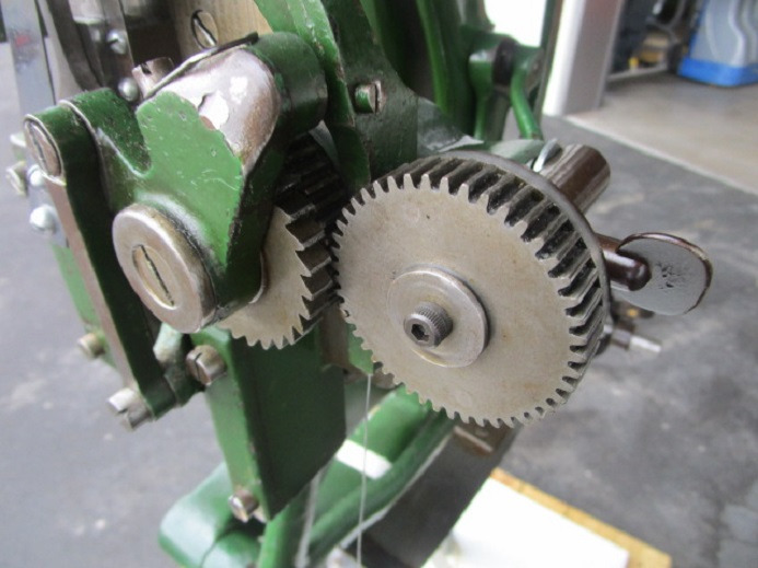 DRAHTHEFTMASCHINE GEBRÜDER BREHMER - Printing machinery: picture 3 DRAHTHEFTMASCHINE GEBRÜDER BREHMER - Printing machinery: picture 3
