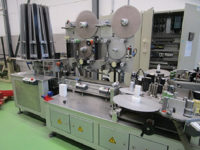 BECHER ETIKETTIERANLAGE SCHLEUTER GU 4S 6 - Industrial equipment: picture 4 BECHER ETIKETTIERANLAGE SCHLEUTER GU 4S 6 - Industrial equipment: picture 4