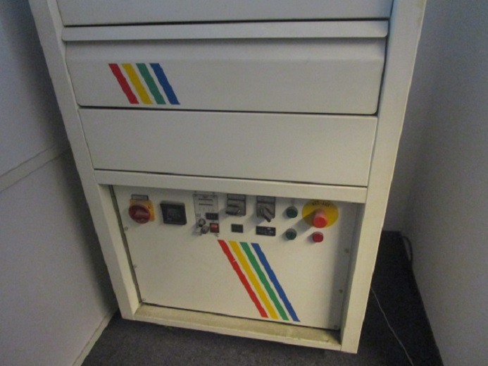 PNEUMATISCHE TRANSFERPRESSEN – HITZEPRESSE FÜR T-SHIRT DRUCK – INTRON COPY PRESS 300 220 070 - Printing machinery: picture 4 PNEUMATISCHE TRANSFERPRESSEN – HITZEPRESSE FÜR T-SHIRT DRUCK – INTRON COPY PRESS 300 220 070 - Printing machinery: picture 4