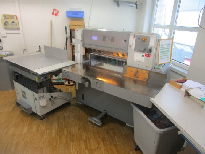 POLAR 78 ES - Paper cutting machine: picture 1 POLAR 78 ES - Paper cutting machine: picture 1