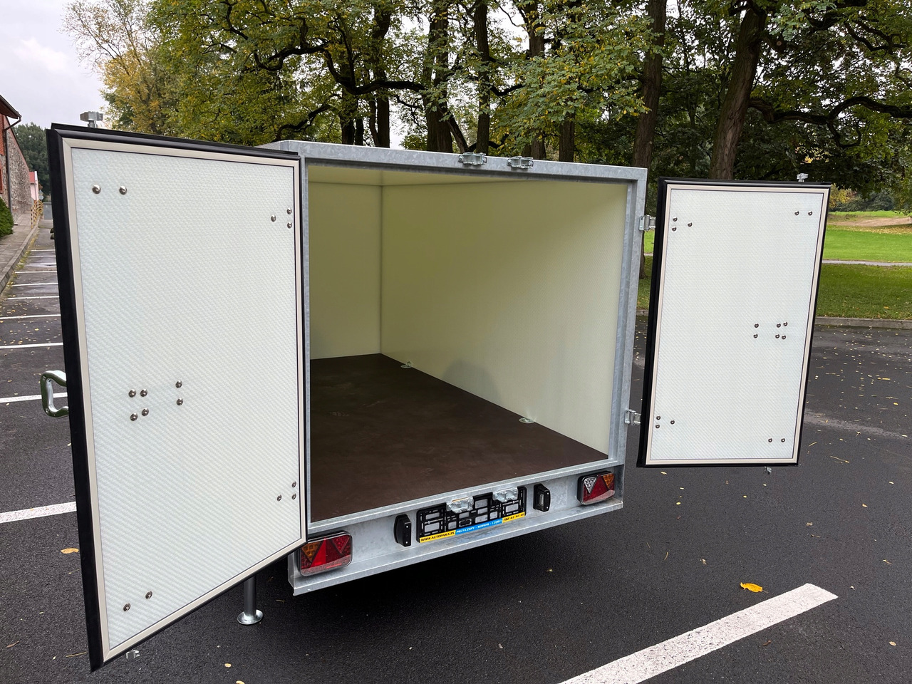 New Closed box trailer PRZYCZEPA KONTENER CARGO BOX 2,6 x 1,5 ZABUDOWANA / CARGO CONTAINER TRAILER BOX 2.6 x 1.5 ENCLOSED: picture 10