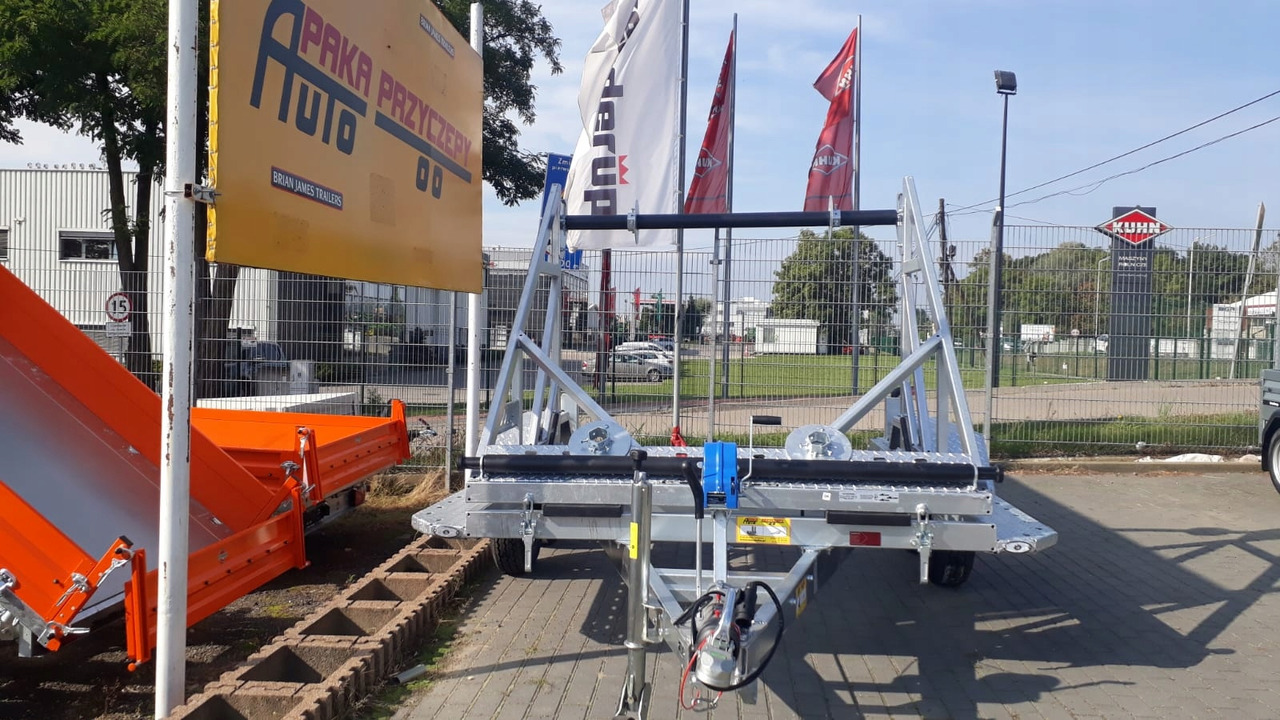 PRZYCZEPA WARK KABLOWA Z WCIĄGARKĄ RĘCZNĄ, DMC 3500 KG / WARK Cable Trailer with Manual Winch, DMC 3500 KG - Cable drum trailer: picture 4 PRZYCZEPA WARK KABLOWA Z WCIĄGARKĄ RĘCZNĄ, DMC 3500 KG / WARK Cable Trailer with Manual Winch, DMC 3500 KG - Cable drum trailer: picture 4