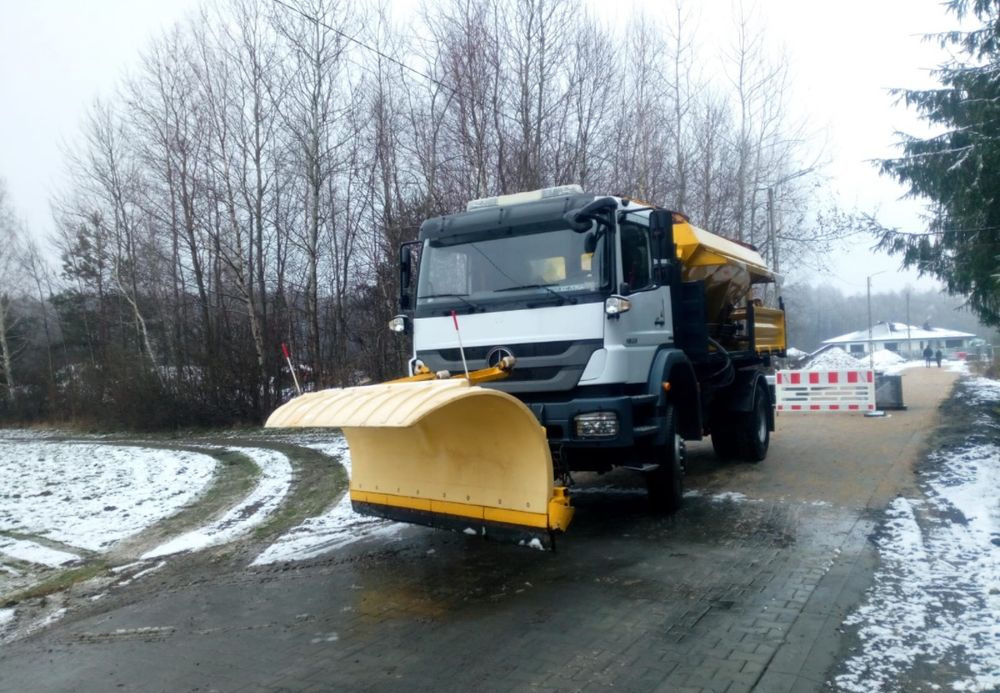 Mercedes-Benz Axor 1824 - Snow removal vehicle: picture 1 Mercedes-Benz Axor 1824 - Snow removal vehicle: picture 1
