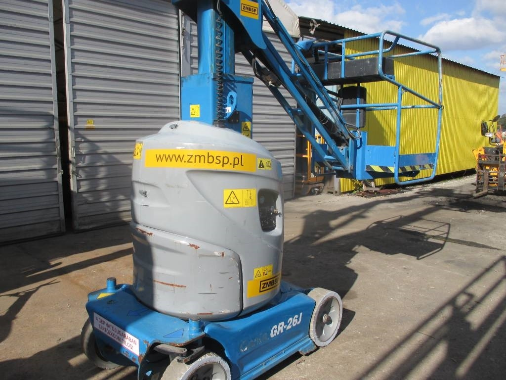 Genie GR 26 J - Vertical mast lift: picture 2 Genie GR 26 J - Vertical mast lift: picture 2
