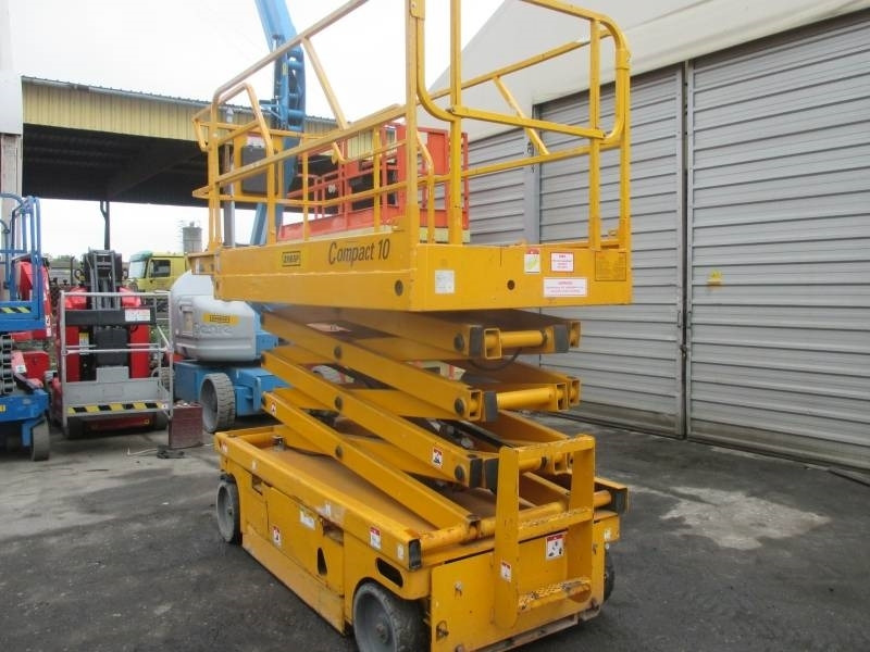 Haulotte Compact 10 - Scissor lift: picture 5 Haulotte Compact 10 - Scissor lift: picture 5