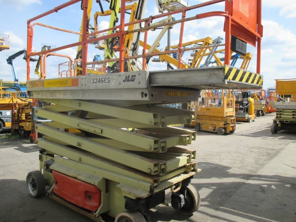 JLG 3246 ES - Scissor lift: picture 4 JLG 3246 ES - Scissor lift: picture 4