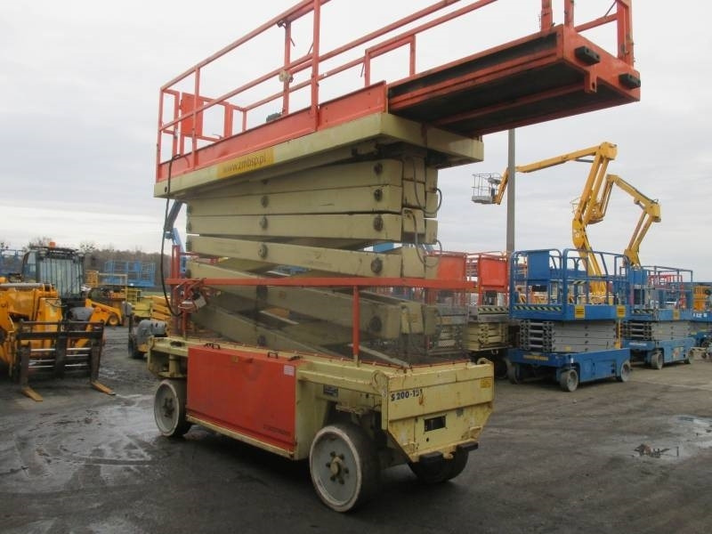 Scissor lift JLG Liftlux 180-12: picture 5