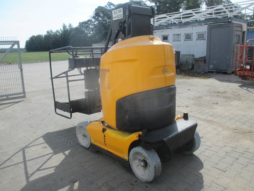 Manitou 100 VJR - Vertical mast lift: picture 4 Manitou 100 VJR - Vertical mast lift: picture 4