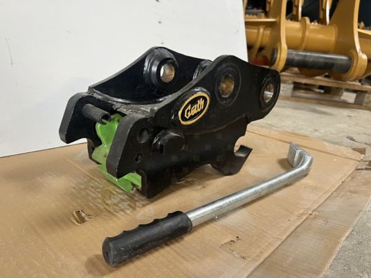 Attache rapide pour minipelle de 2T à 4T - Quick coupler: picture 4 Attache rapide pour minipelle de 2T à 4T - Quick coupler: picture 4
