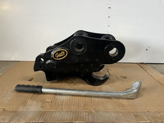 Attache rapide pour minipelle de 2T à 4T - Quick coupler: picture 2 Attache rapide pour minipelle de 2T à 4T - Quick coupler: picture 2