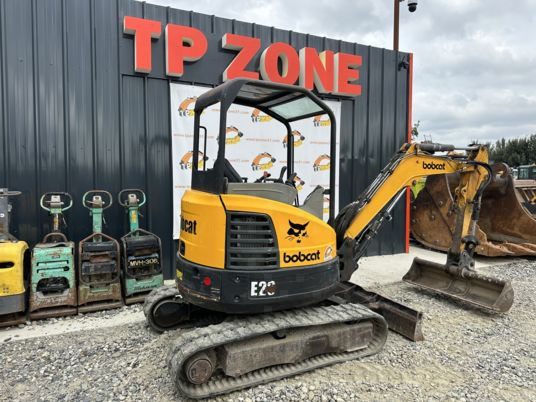 Bobcat E26 à 18900 € HT - Mini excavator: picture 3 Bobcat E26 à 18900 € HT - Mini excavator: picture 3