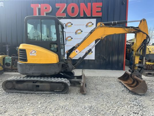 Bobcat E35 Cabine à 20500 € HT - Mini excavator: picture 1 Bobcat E35 Cabine à 20500 € HT - Mini excavator: picture 1