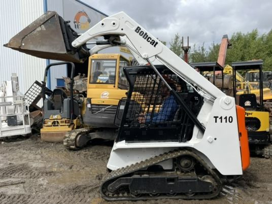 Bobcat T110 Joystick - Compact track loader: picture 5 Bobcat T110 Joystick - Compact track loader: picture 5
