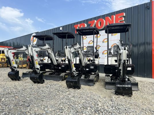 JPC HT13 - Mini excavator: picture 3 JPC HT13 - Mini excavator: picture 3