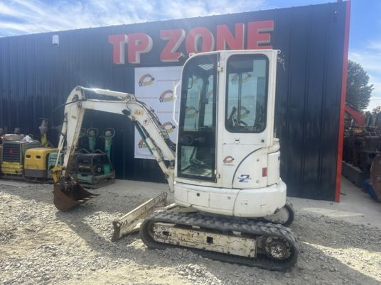 Komatsu PC26MR-3 cabine à 19500€ HT - Mini excavator: picture 4 Komatsu PC26MR-3 cabine à 19500€ HT - Mini excavator: picture 4