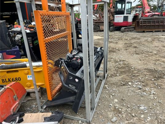 Treuil pour minichargeur - Winch for Construction machinery: picture 5 Treuil pour minichargeur - Winch for Construction machinery: picture 5