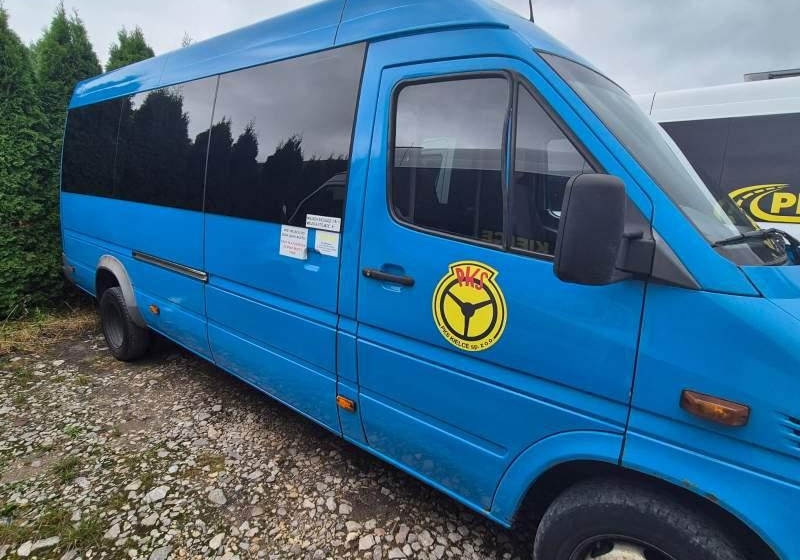 Mercedes-Benz Sprinter 413 CDI 20+6 - Minibus, Passenger van: picture 3 Mercedes-Benz Sprinter 413 CDI 20+6 - Minibus, Passenger van: picture 3