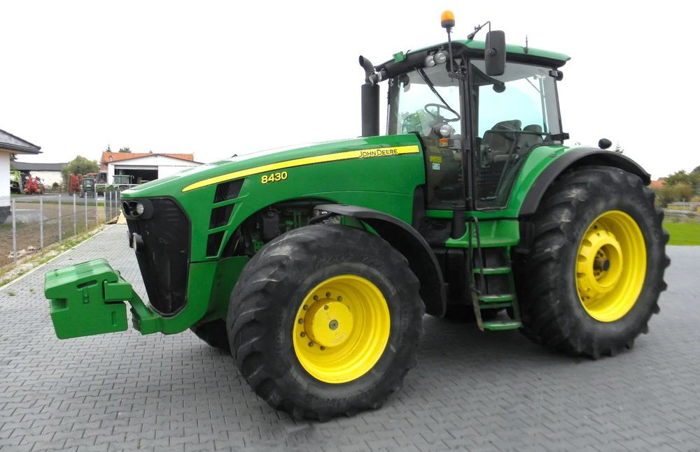 John Deere 8430 2008 Rok, Nie Malowany, Stan Bardzo Dobry - Farm tractor: picture 1 John Deere 8430 2008 Rok, Nie Malowany, Stan Bardzo Dobry - Farm tractor: picture 1