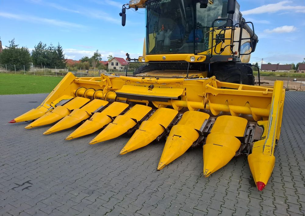 New Holland 8-75 2012 Rok, Przystawka do kukurydzy , Nie malowana, Stan Idealny - Corn header: picture 1 New Holland 8-75 2012 Rok, Przystawka do kukurydzy , Nie malowana, Stan Idealny - Corn header: picture 1