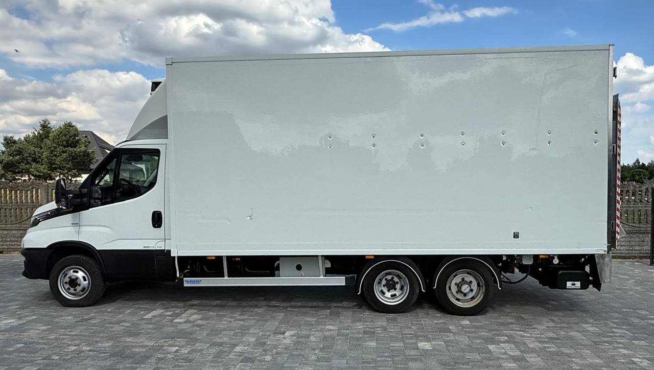 IVECO 40C18 BE COMBI – chłodnia z windą, kat. B+E, polift, 2019 rok - Refrigerated van: picture 1 IVECO 40C18 BE COMBI – chłodnia z windą, kat. B+E, polift, 2019 rok - Refrigerated van: picture 1