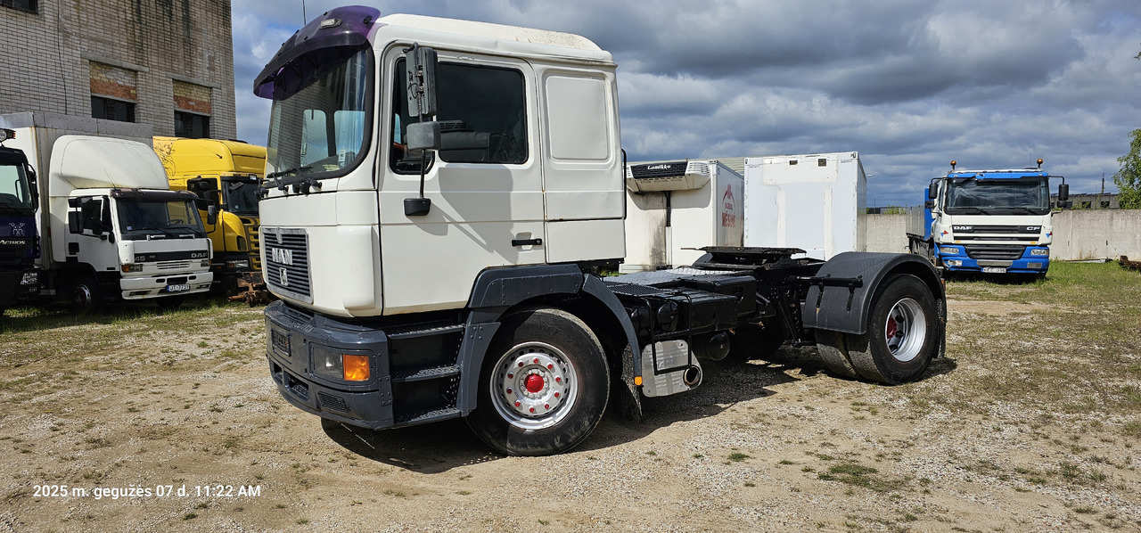 MAN 189.414 - Curtainsider truck: picture 1 MAN 189.414 - Curtainsider truck: picture 1