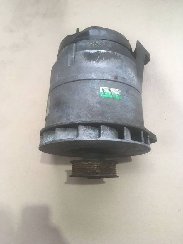 Bosch Lichtmaschine 140A Bosch 0120689587 / 0120689574 / 0120689571 0120689536 M - Alternator for Bus: picture 1 Bosch Lichtmaschine 140A Bosch 0120689587 / 0120689574 / 0120689571 0120689536 M - Alternator for Bus: picture 1