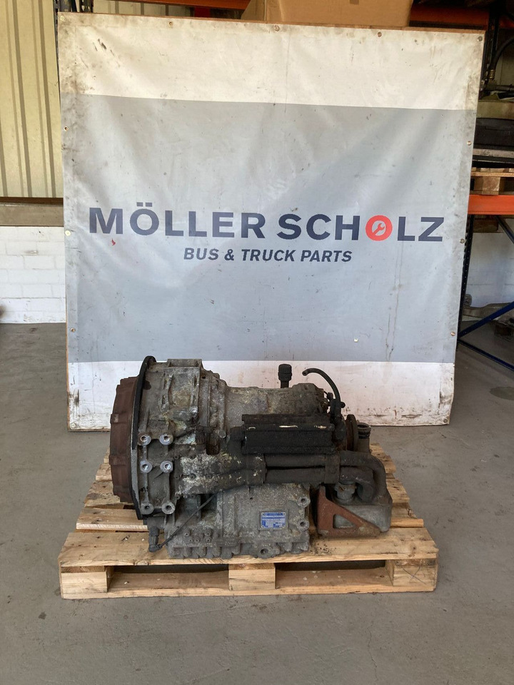 ZF Getriebe ZF 6HP 504 C 6HP504C 4182004003 MAN 81.33001-6660 81330016660 - Transmission for Bus: picture 1 ZF Getriebe ZF 6HP 504 C 6HP504C 4182004003 MAN 81.33001-6660 81330016660 - Transmission for Bus: picture 1