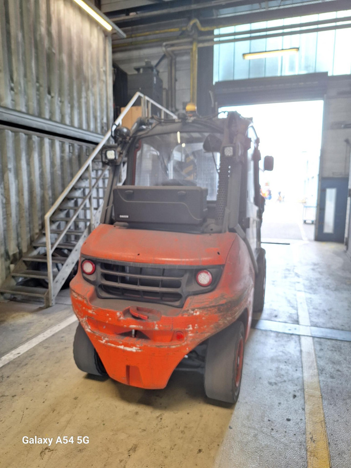 LINDE H 50 D-02 600 - Diesel forklift: picture 3 LINDE H 50 D-02 600 - Diesel forklift: picture 3