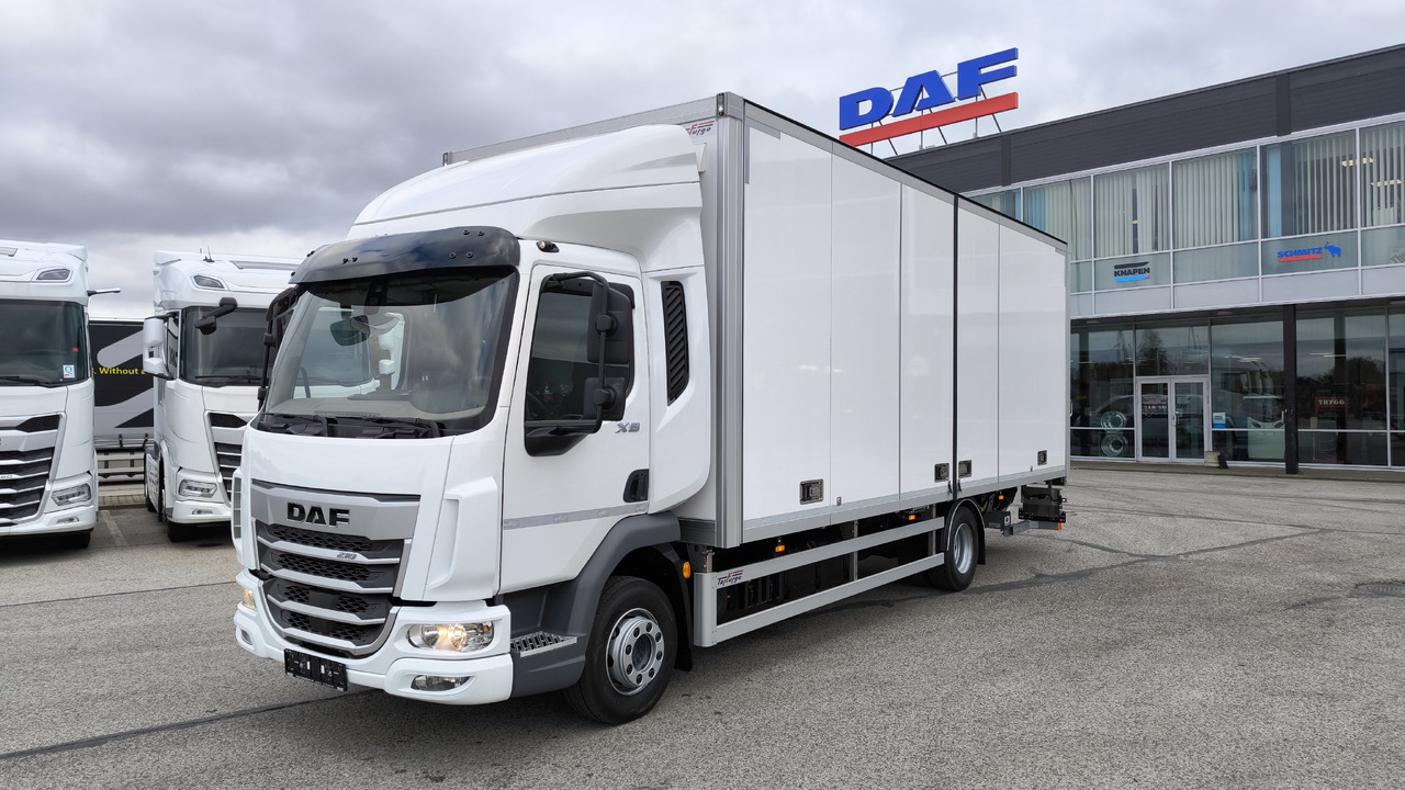DAF XB 210 FA - Box truck: picture 1 DAF XB 210 FA - Box truck: picture 1