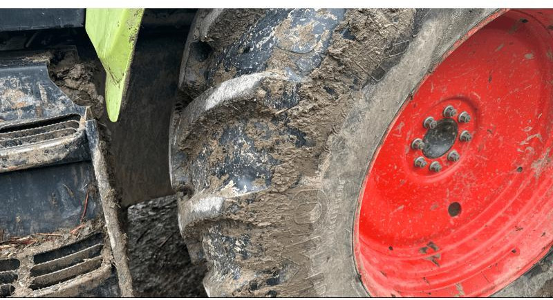 Farm tractor CLAAS ARION 610: picture 6