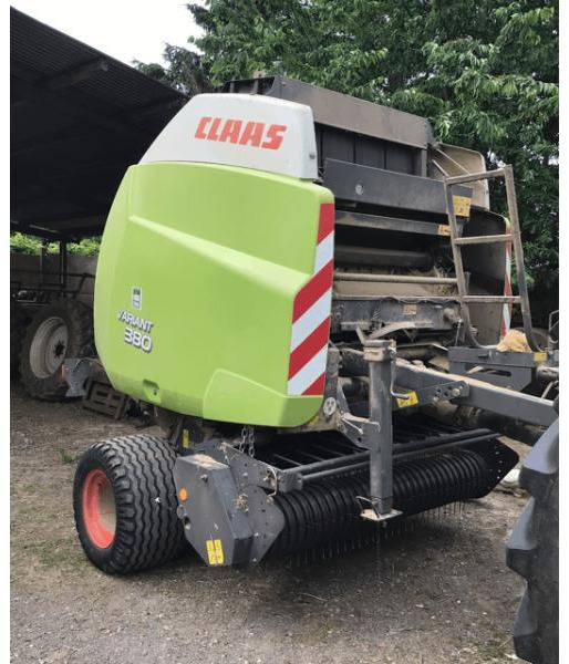 CLAAS VARIANT 380 - Round baler: picture 1 CLAAS VARIANT 380 - Round baler: picture 1