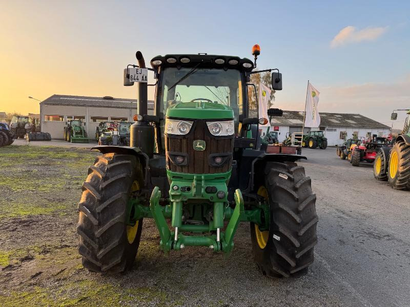 JOHN DEERE 6155R - Farm tractor: picture 2 JOHN DEERE 6155R - Farm tractor: picture 2