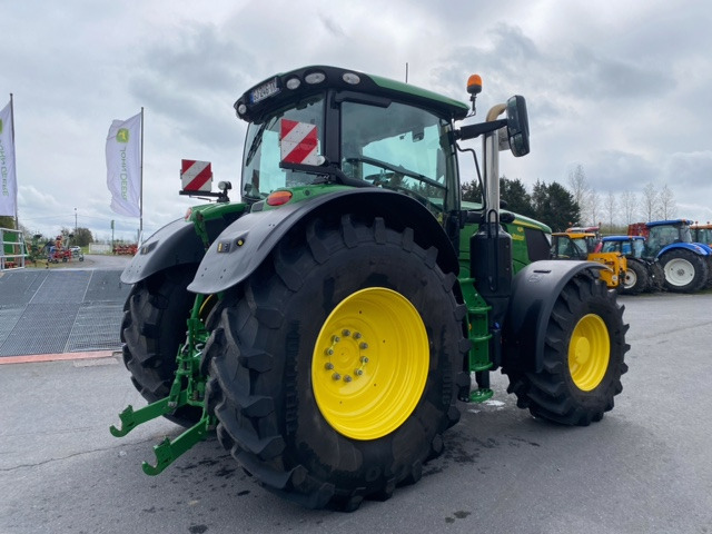 Farm tractor JOHN DEERE 6R215: picture 6