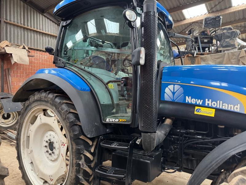 NEW-HOLLAND T6030 - Farm tractor: picture 3 NEW-HOLLAND T6030 - Farm tractor: picture 3