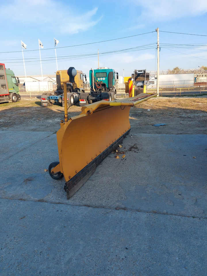 Nido Plow / Snow Blade / – Nido Universal Electrohidraulik – Sn 252 - Snow plough: picture 4 Nido Plow / Snow Blade / – Nido Universal Electrohidraulik – Sn 252 - Snow plough: picture 4