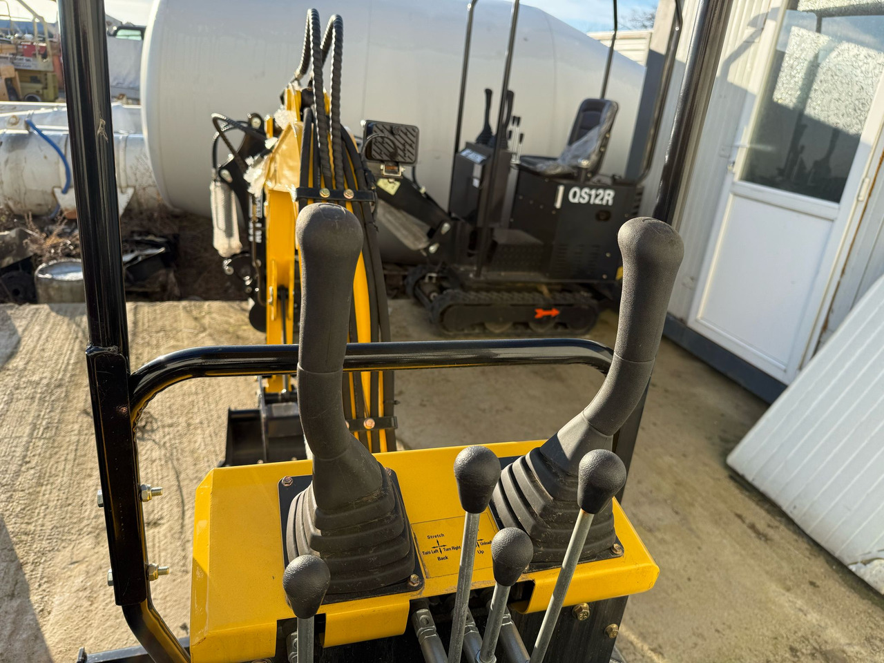 MINIEXCAVATOR JPC H10 - Other machinery: picture 3 MINIEXCAVATOR JPC H10 - Other machinery: picture 3