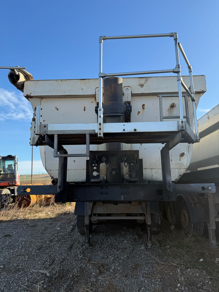 SCHMITZ-GOTHA SKI 24 Tipper Semi-trailer - Tipper semi-trailer: picture 3 SCHMITZ-GOTHA SKI 24 Tipper Semi-trailer - Tipper semi-trailer: picture 3